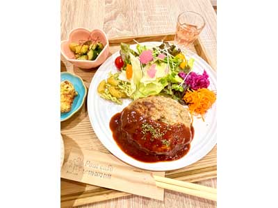 Pom cafe